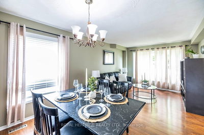 15 Merryfield Crt, Clarington - Bowmanville image-0-3