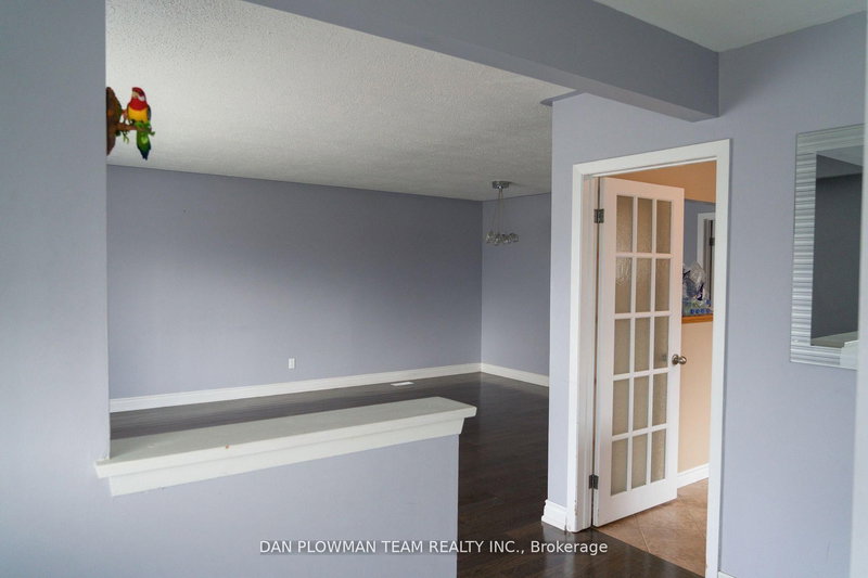 7 Berkham Rd, Toronto, M1H 2T1 | Image 2