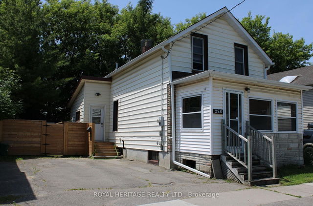 228 Court Street
