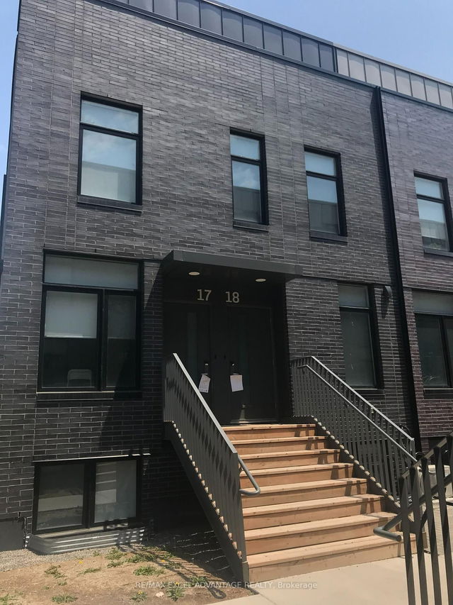 18 - 1720 Simcoe Street N