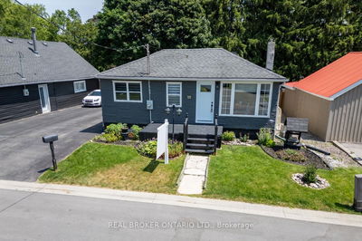 3 Lambs Lane, Clarington - Bowmanville image-0-2
