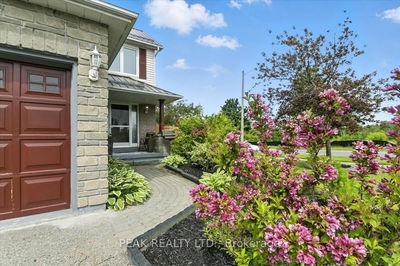 2 Granary Lane, Clarington - Courtice image-0-3