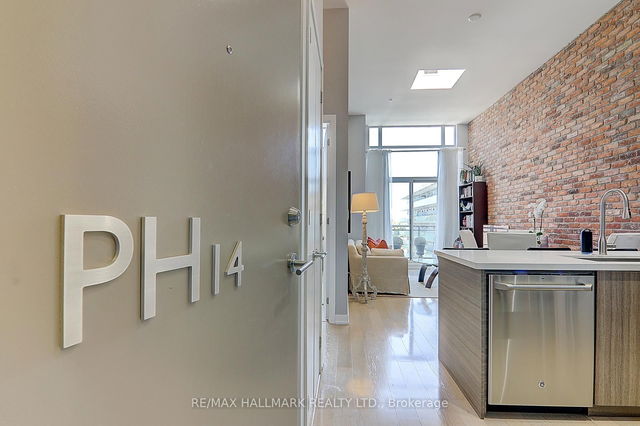 PH714 - 88 Colgate Avenue