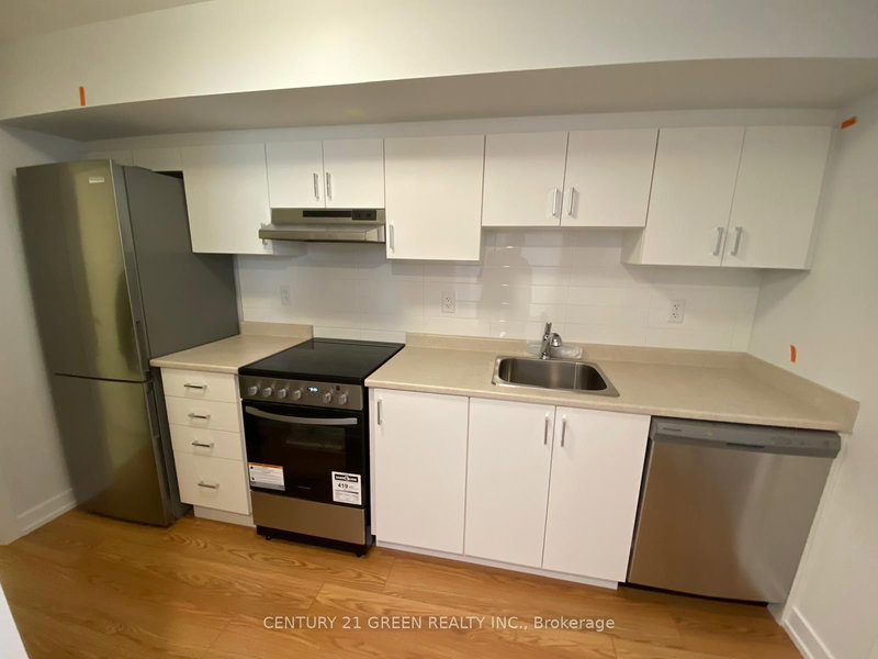 Lower - 29 Danielle Moore Circ, Toronto, M1P 3S5 | Image 3