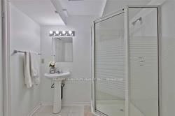 91 Trumpeter Street W