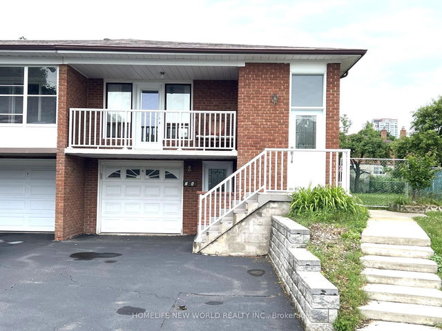 2A Fairglen Avenue