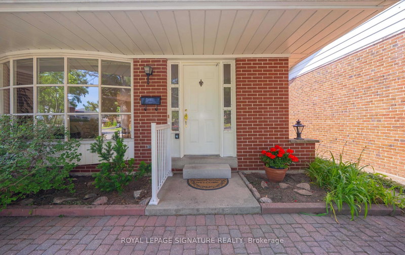 94 Collingsbrook Blvd, Toronto, M1W 1M3 | Image 2
