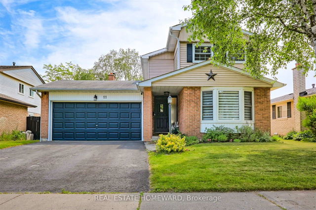 11 Slater Crescent