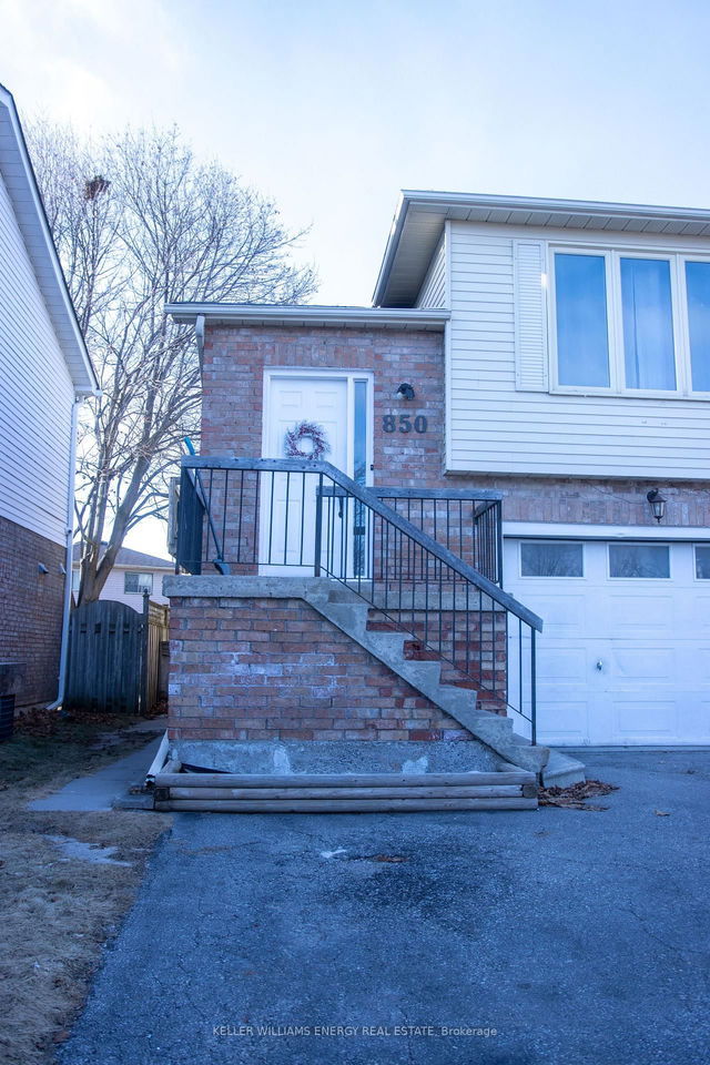 Rear - 850 Bennett Court
