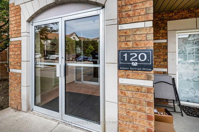 Unit 302 — 120 Aspen Springs Dr, Clarington - Bowmanville image-0-1