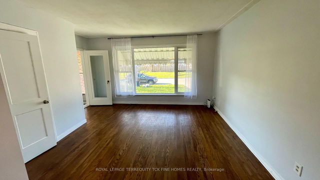 Upper - 3 Ivordale Crescent