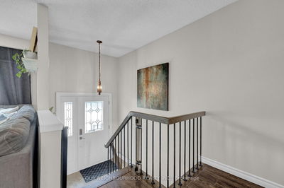 8 Chantel Crt, Clarington - Bowmanville image-0-2