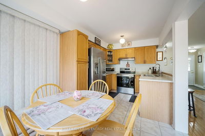 42 Harmer Dr, Clarington - Newcastle image-0-4