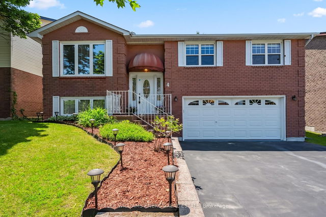 4 Pinedale Crescent