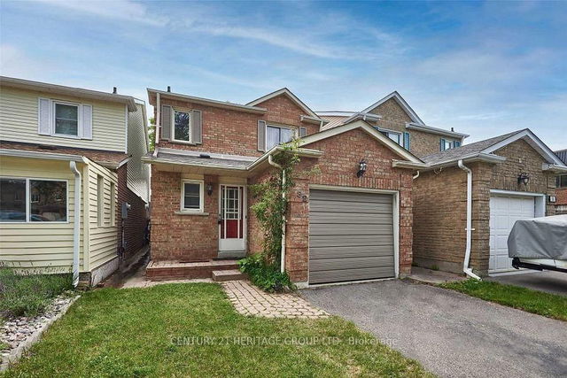 32 Greenfield Crescent