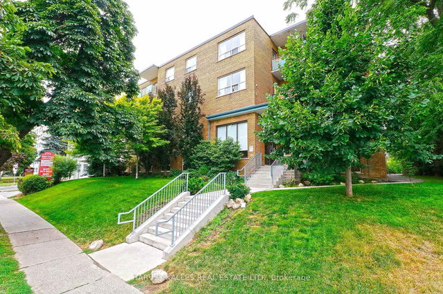 201 - 1751 Victoria Pk Avenue