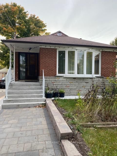 Main - 34 Crocus Drive