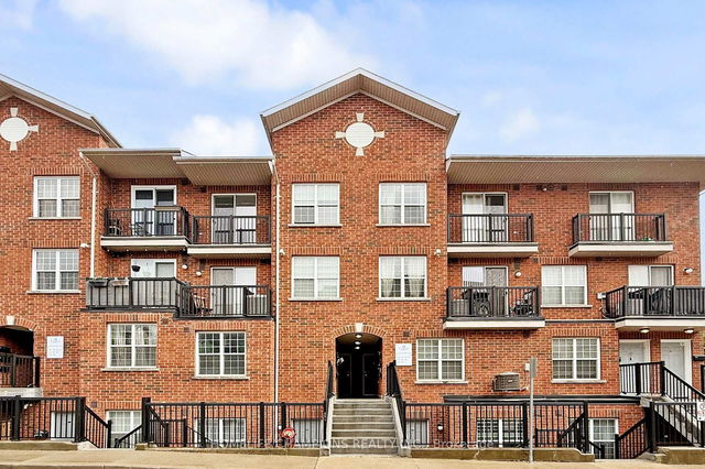304 - 35 Strangford Lane S