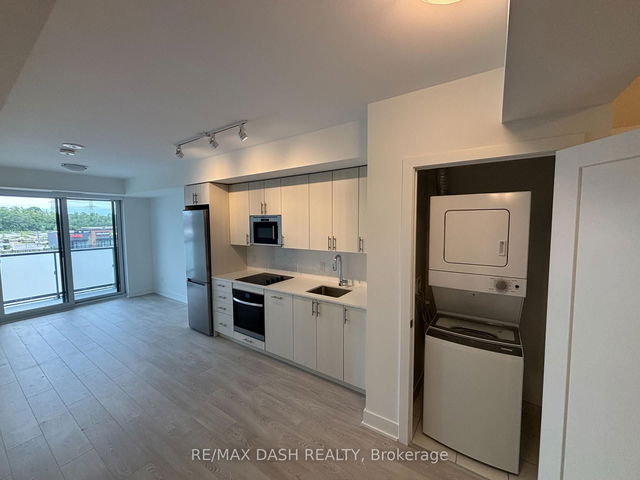 428 - 2425 Simcoe Street N
