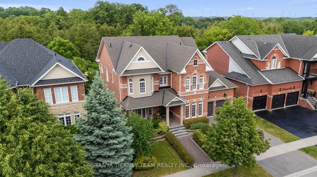 11 Covington Drive