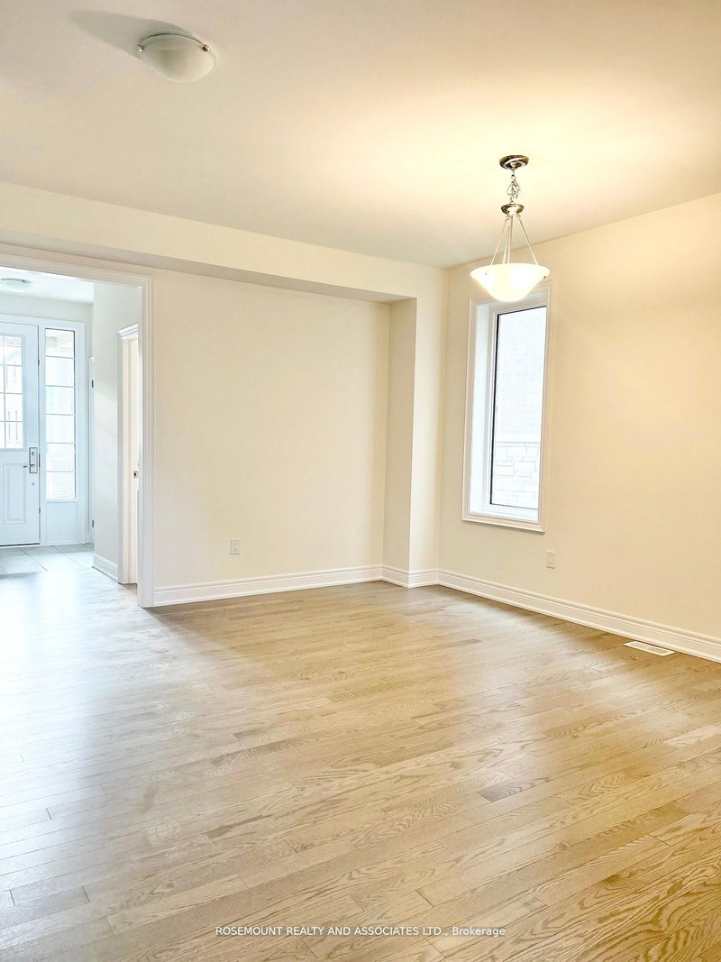 93 Wamsley Cres, Clarington, L1B 1G9 | Image 3