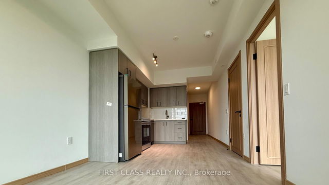 1011 - 3429 Sheppard Avenue E