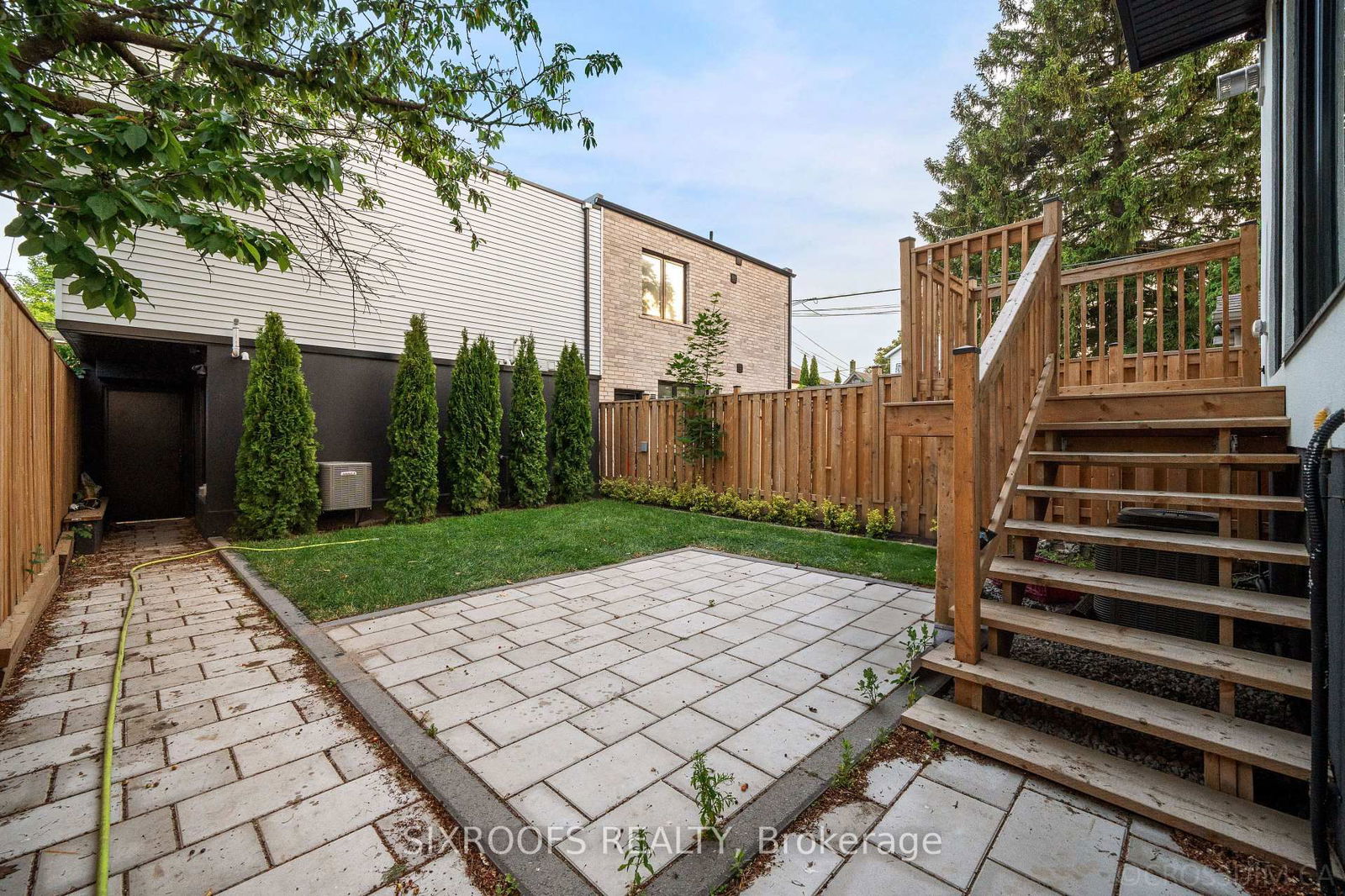 Detached House for sale at 41 Dunkirk Road, Toronto, Ontario, M4C 2M4 - Danforth Village-East York - MLS: E12234585