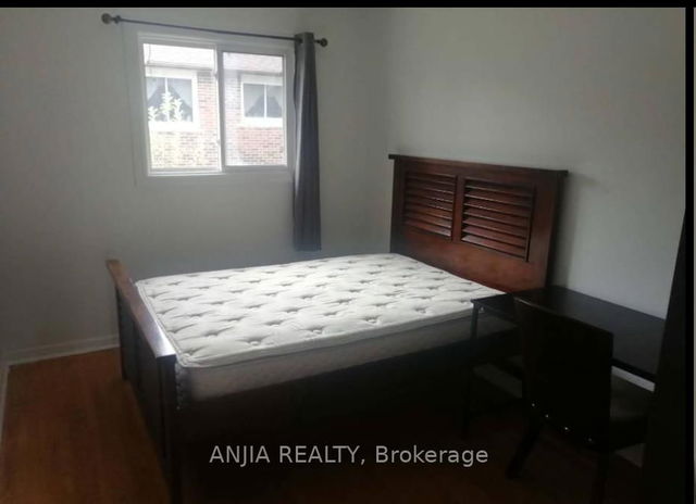 Main - 58 Kitchener Road