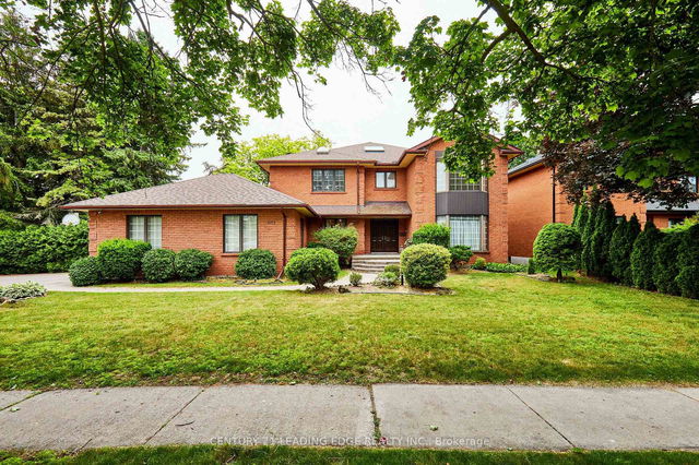 1127 OSHAWA Boulevard N
