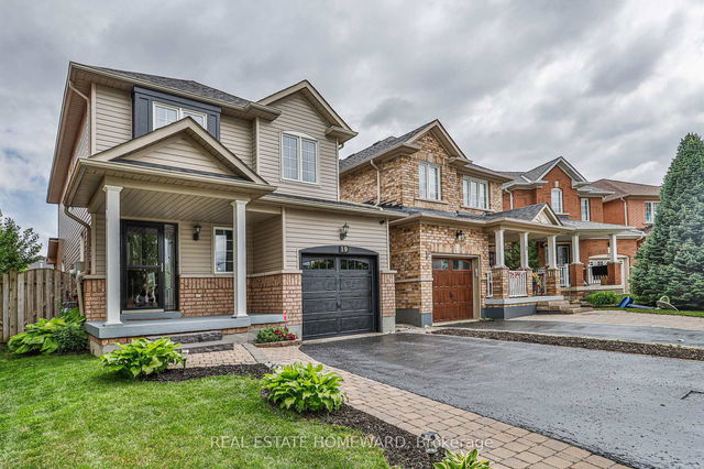 19 Rampart Crescent