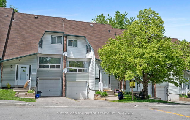 32 - 909 King Street W