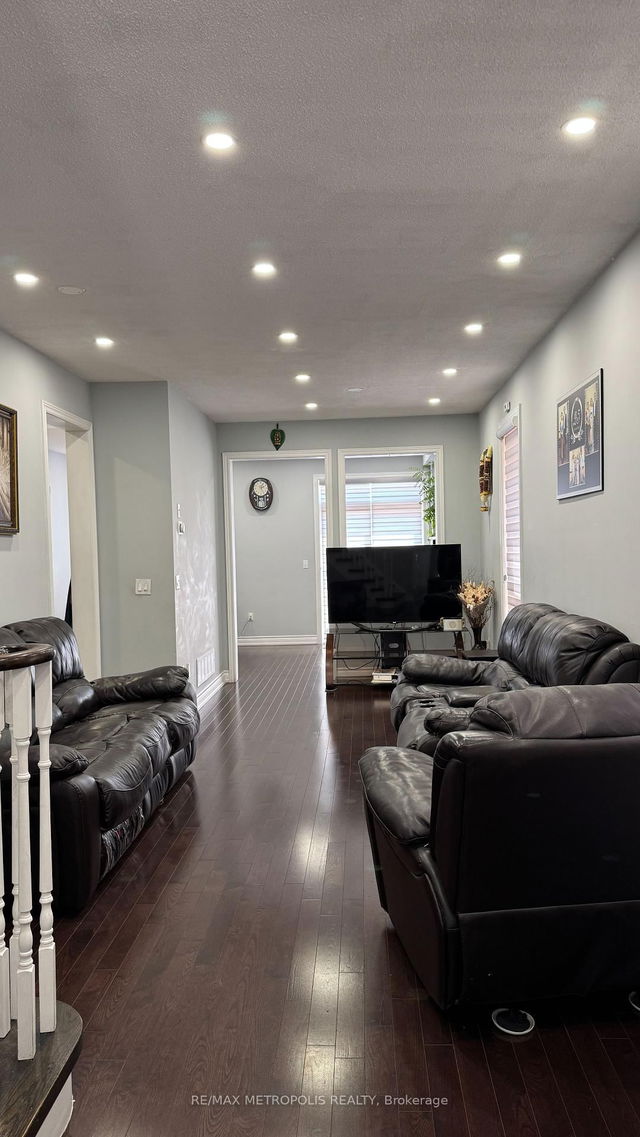 Main - 27 Red Hawk Road