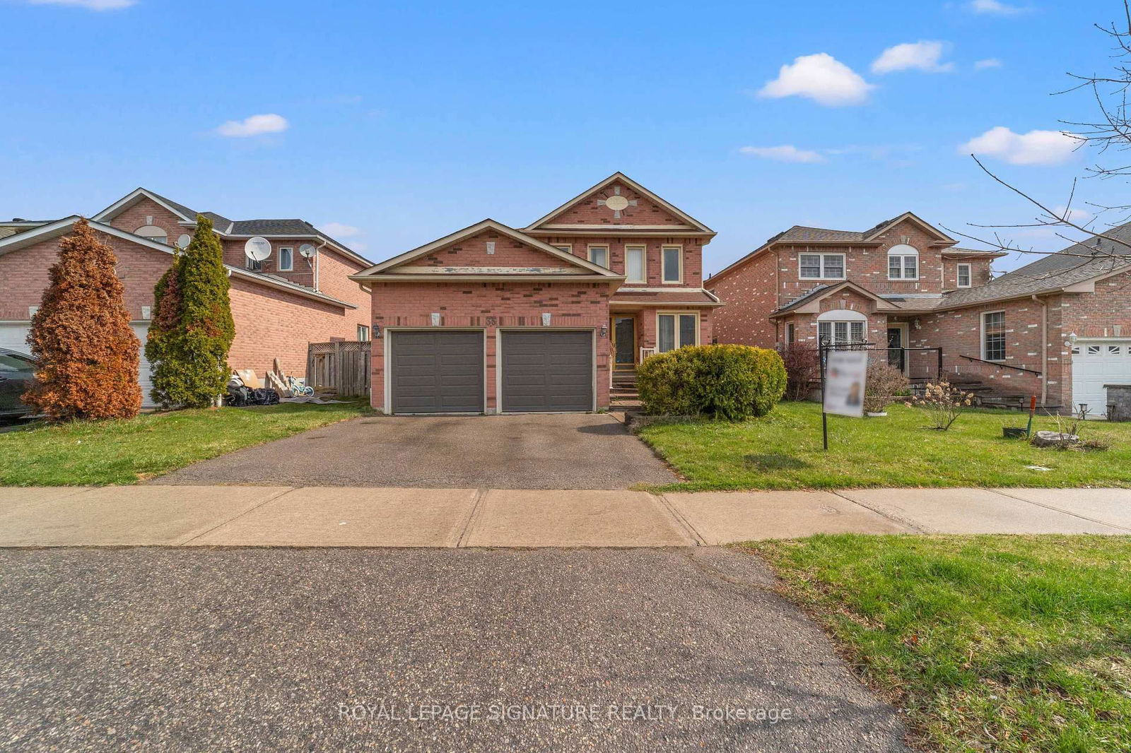Property at 35 Valleywood