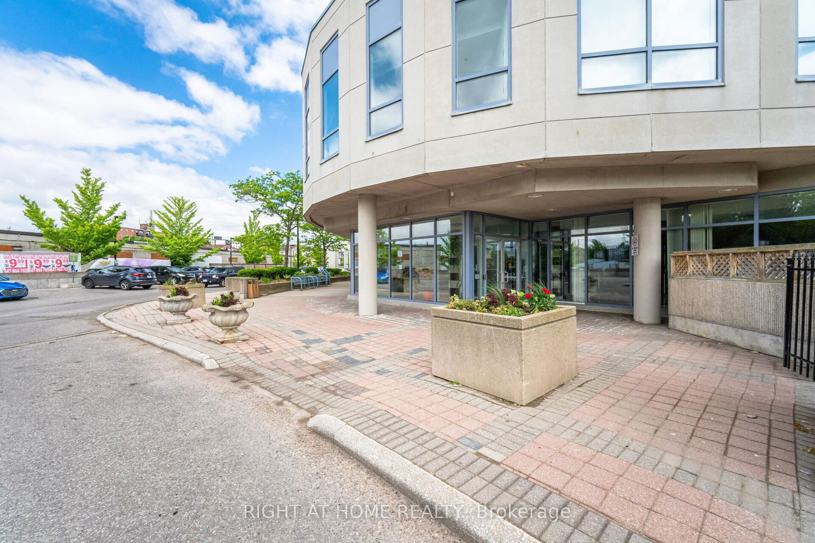 Condo for sale at 807-1470 Midland Avenue, Toronto, Ontario, M1P 4Z4 - Dorset Park - MLS: E12235946