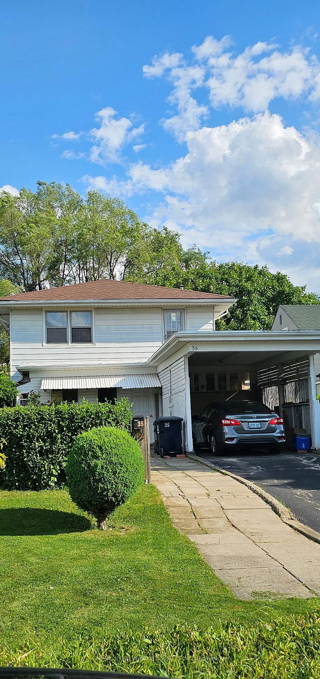 35 Stratton Avenue
