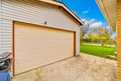 32 Lighthall Cres, Toronto - Malvern image-0-1