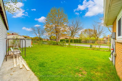 32 Lighthall Cres, Toronto - Malvern image-0-2