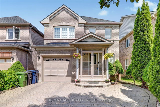 7 Glacier Crescent