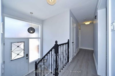 16 Wantanopa Cres, Toronto - Woburn image-0-3