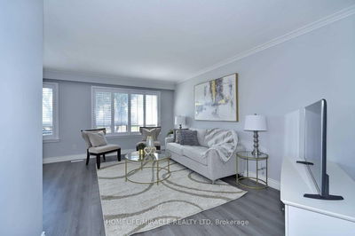 16 Wantanopa Cres, Toronto - Woburn image-0-4
