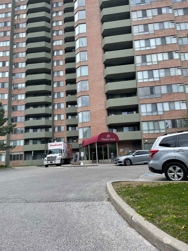 914 - 30 Thunder Grove