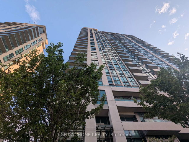 302 - 88 Grangeway Avenue