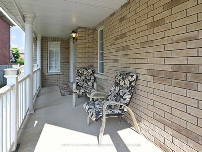 47 Thames Dr, Whitby - Rolling Acres image-0-4