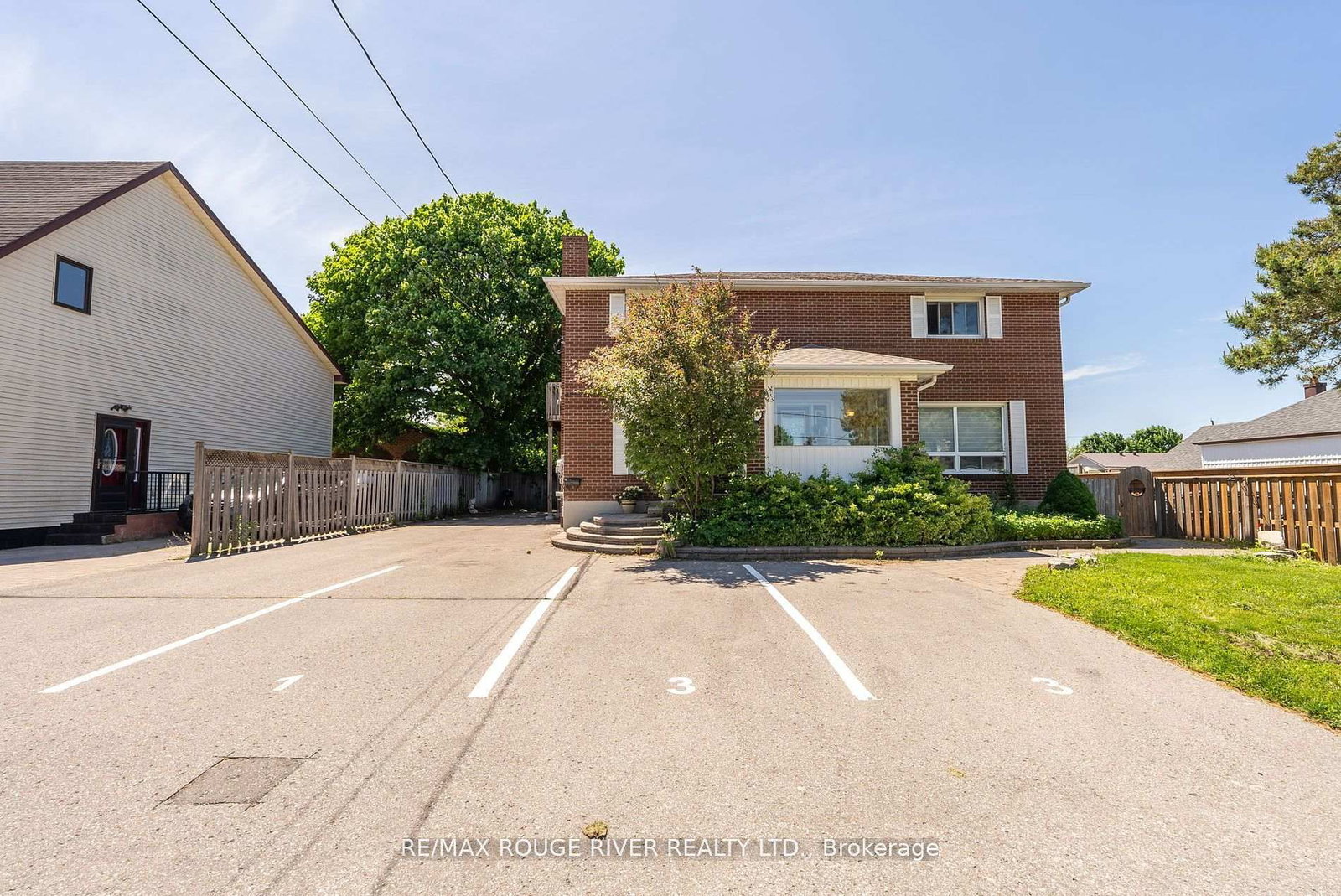 Listing Image 3