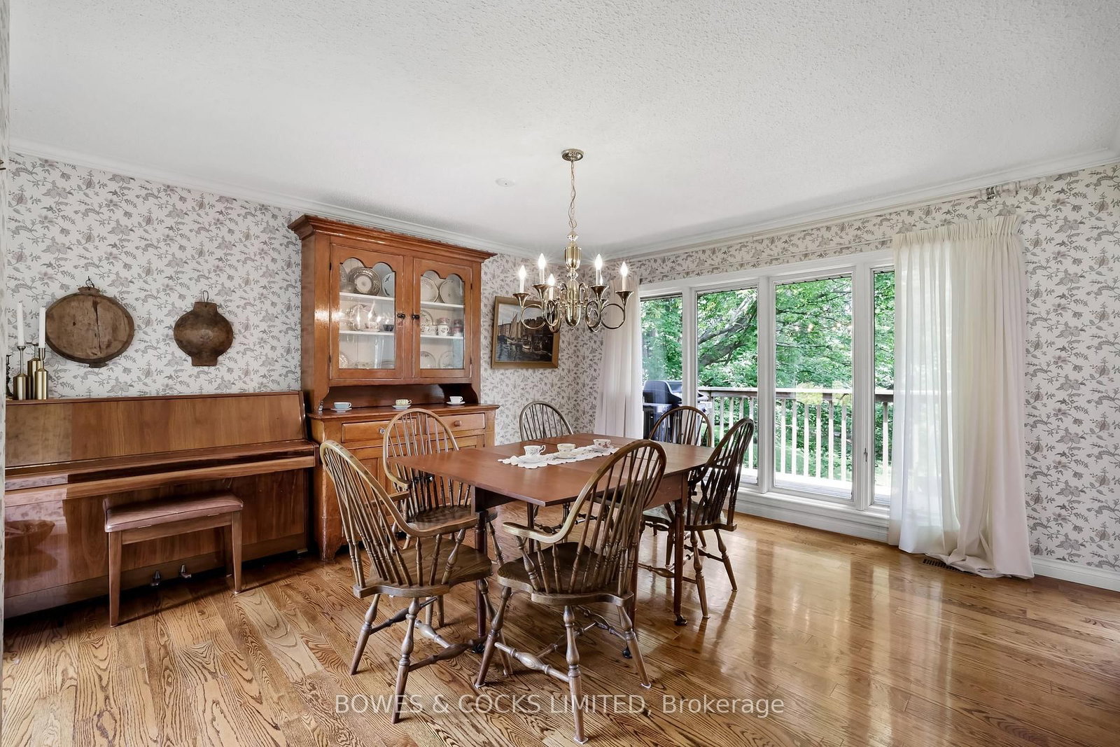 Listing Image 7