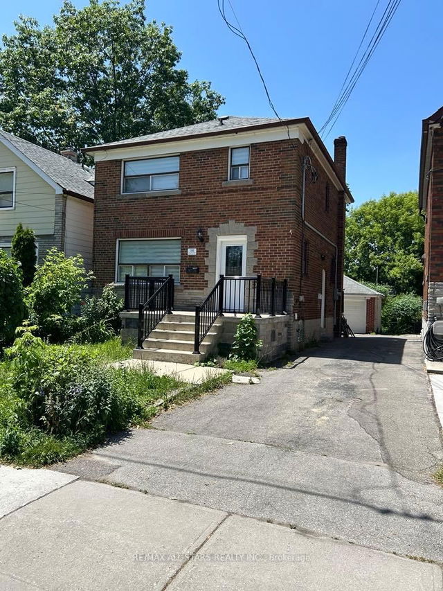 38 Mcdonald Avenue W