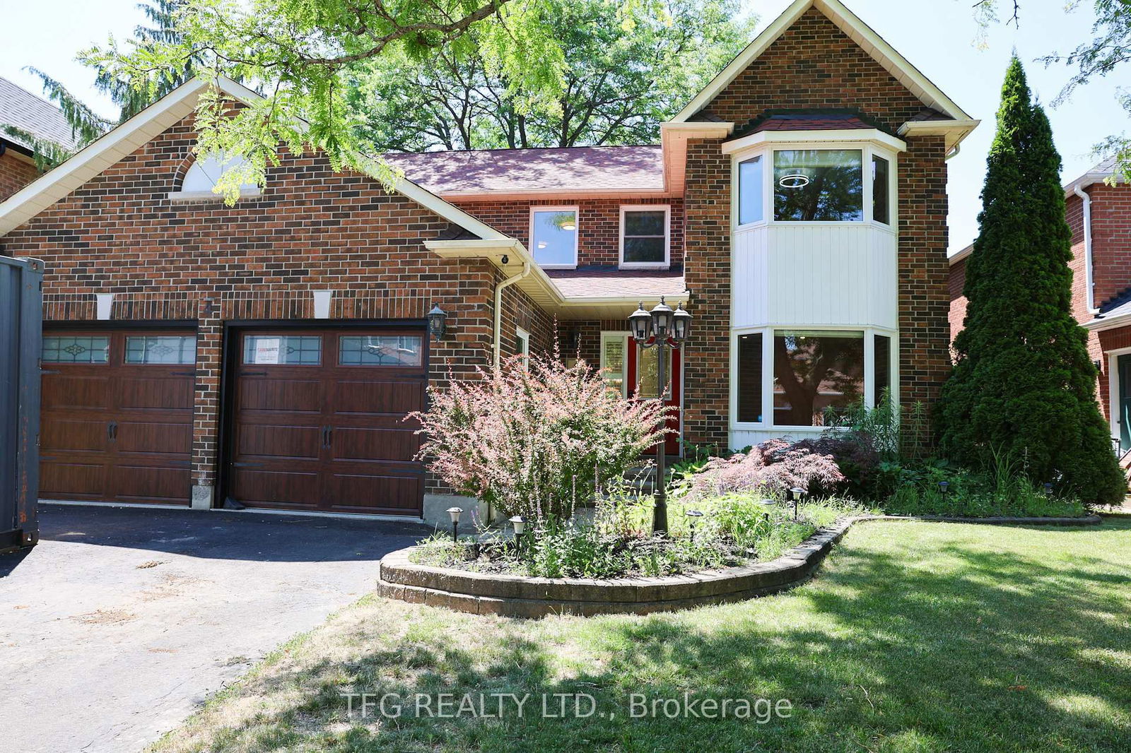 Listing Image 0