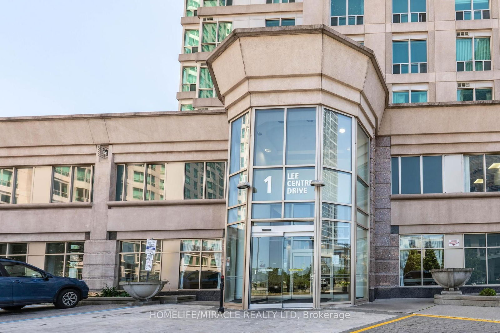Condo for sale at 1506-1 Lee Centre Drive, Toronto, Ontario, M1H 3J2 - Woburn - MLS: E12245910