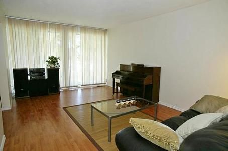 126 Slan Ave, Toronto, M1G3B9 | Image 2