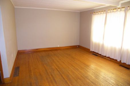 79 Meighen Ave, Toronto, M4B2H4 | Image 2